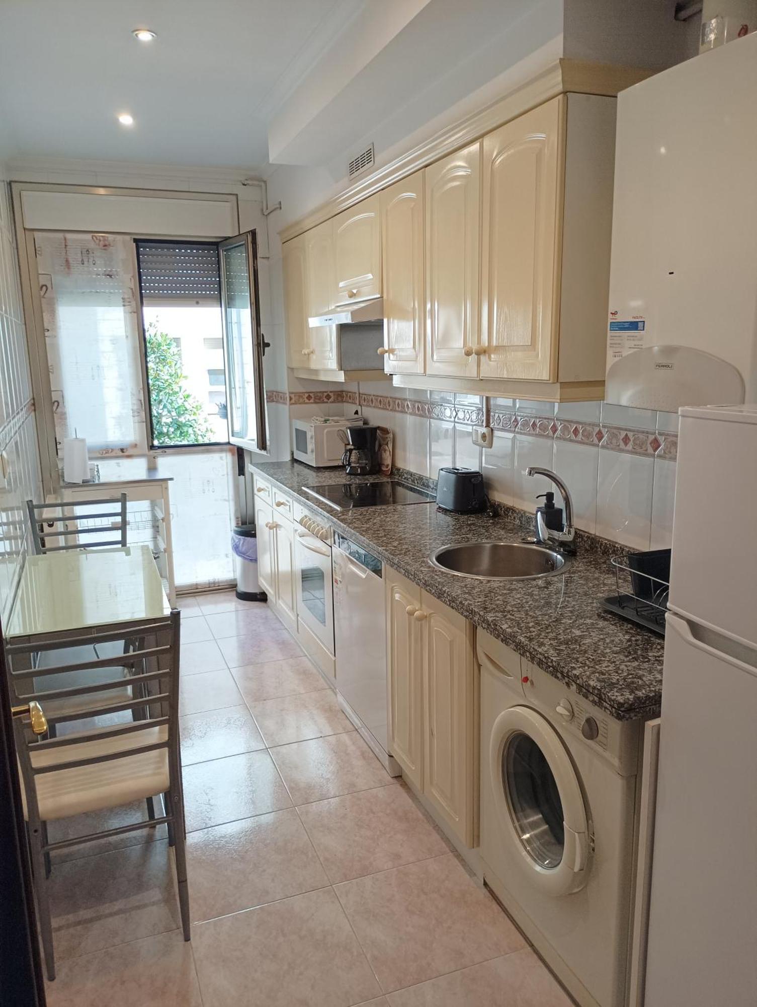 Centro-Gascona Con Terraza, Garaje Y Wifi Gratuito Apartment Oviedo Ngoại thất bức ảnh